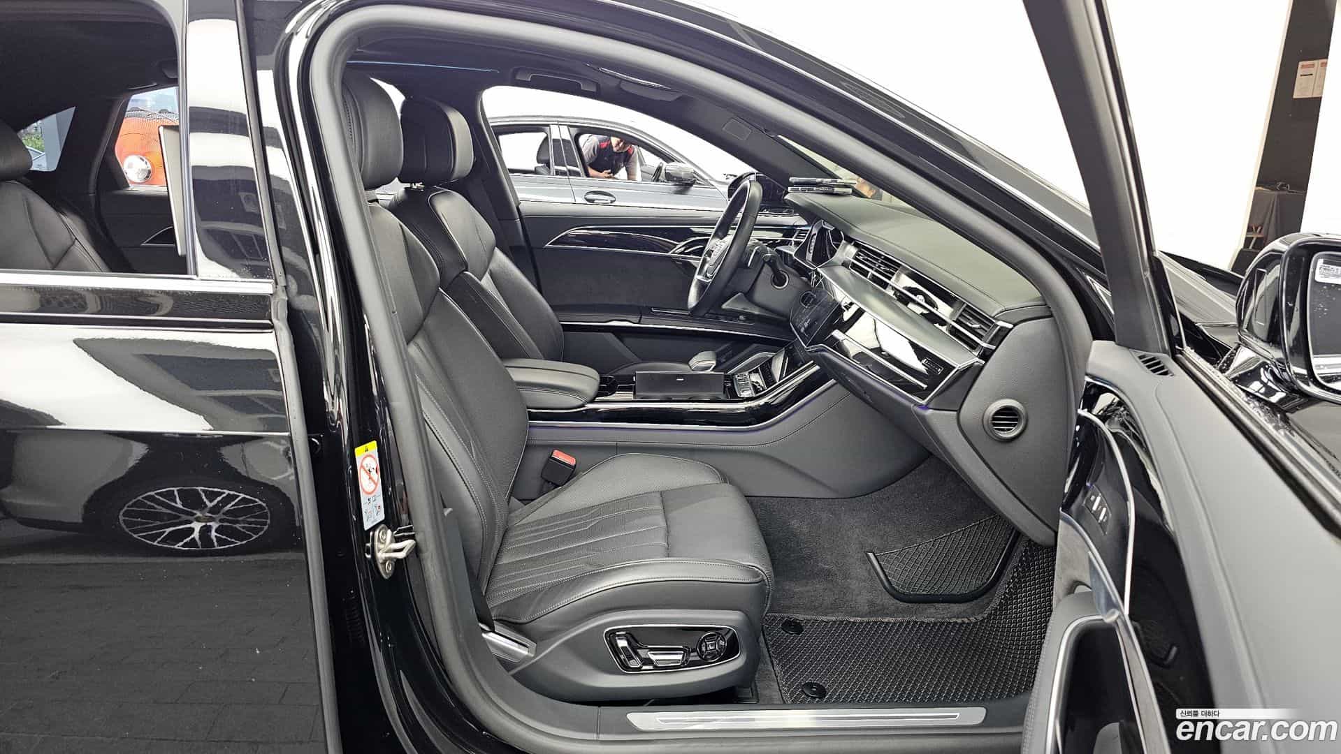 A8 Audi 2021.11-OPTION-015