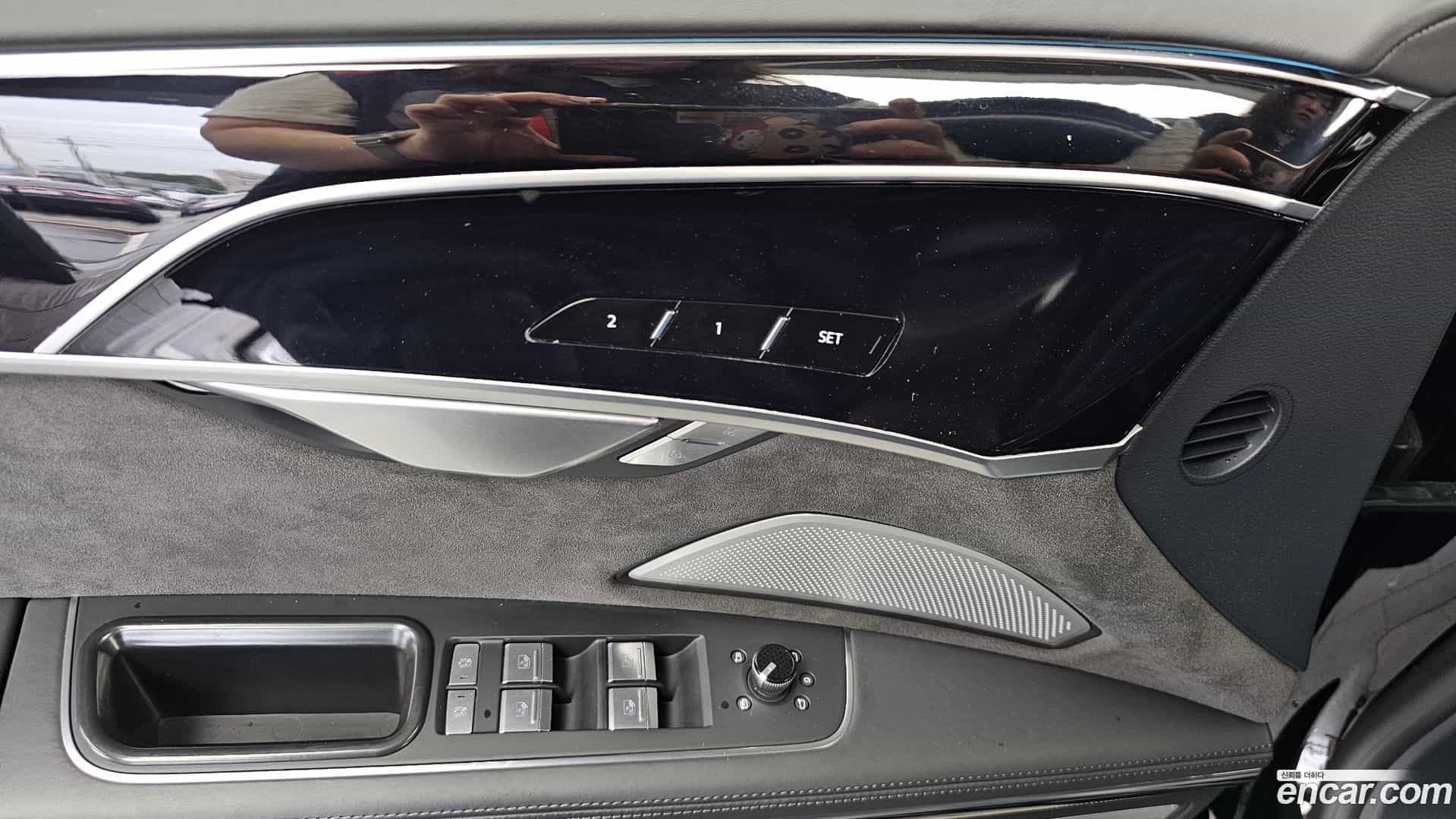 A8 Audi 2021.11-OPTION-042