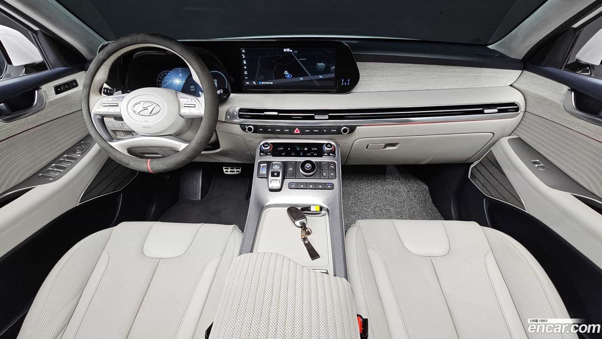 Palisade Hyundai 2023.2-INNER-007