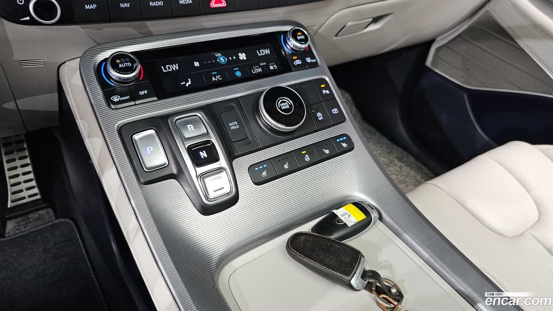 Palisade Hyundai 2023.2-INNER-009