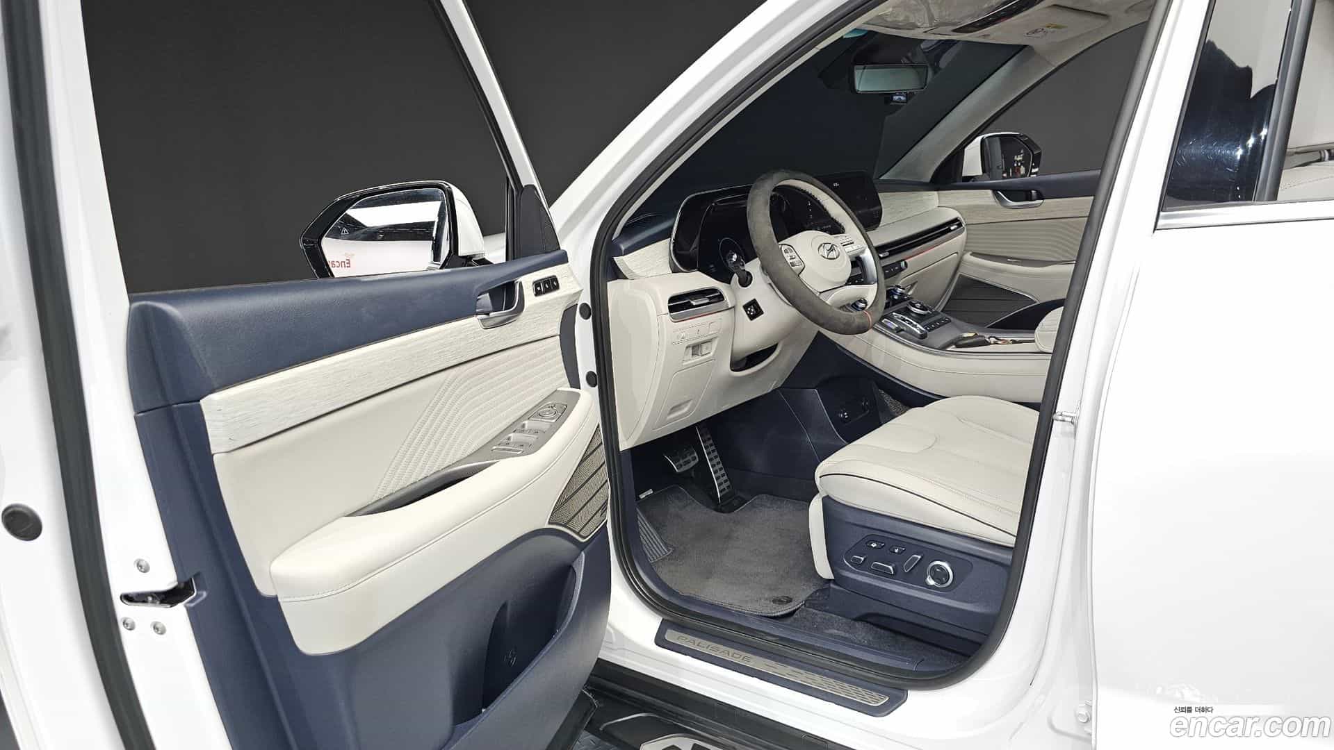 Palisade Hyundai 2023.2-INNER-010