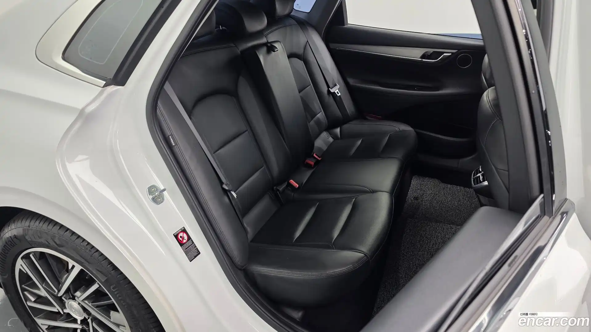Grandeur Hyundai 2022.4-OPTION-015