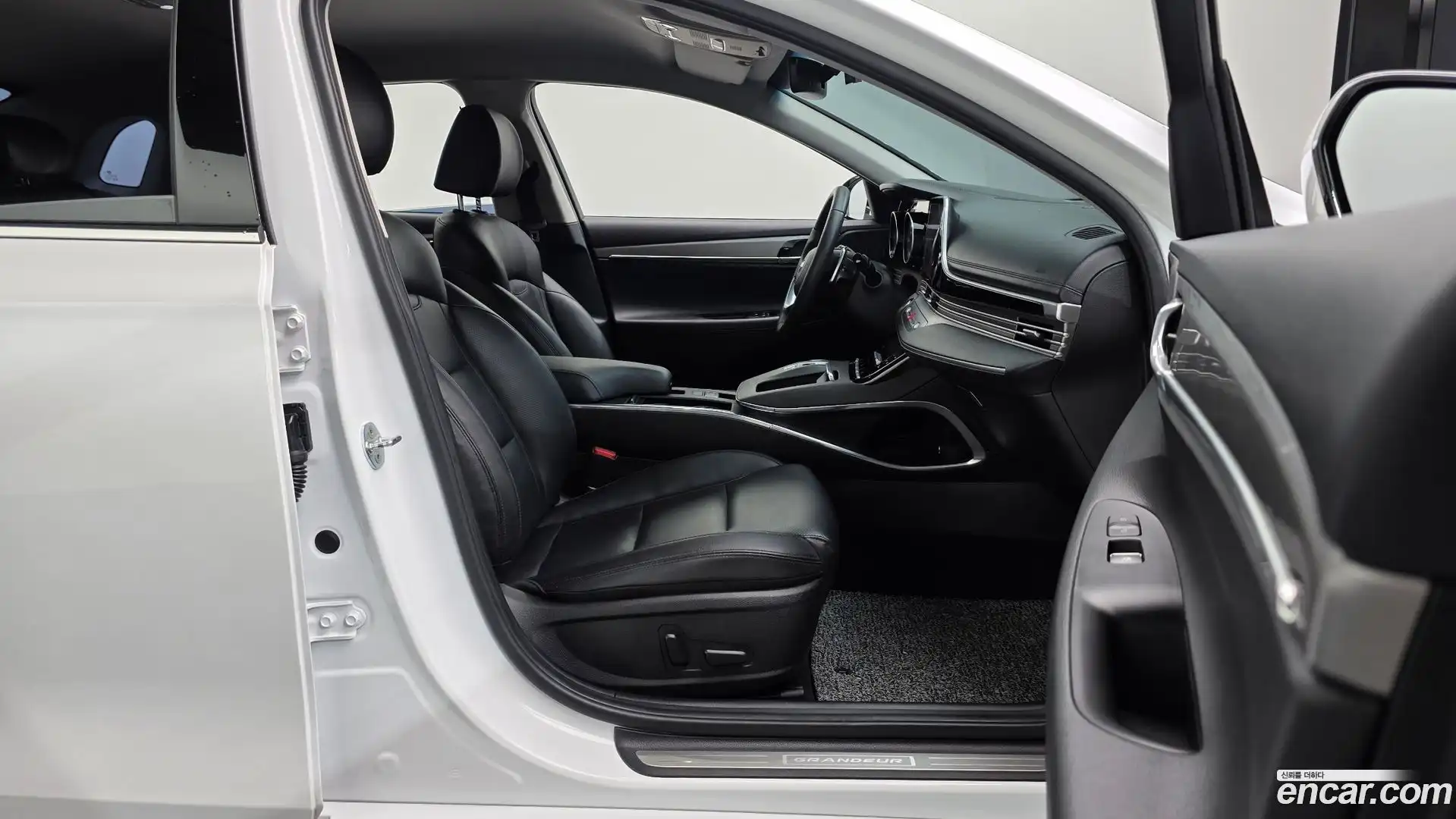 Grandeur Hyundai 2022.4-INNER-036