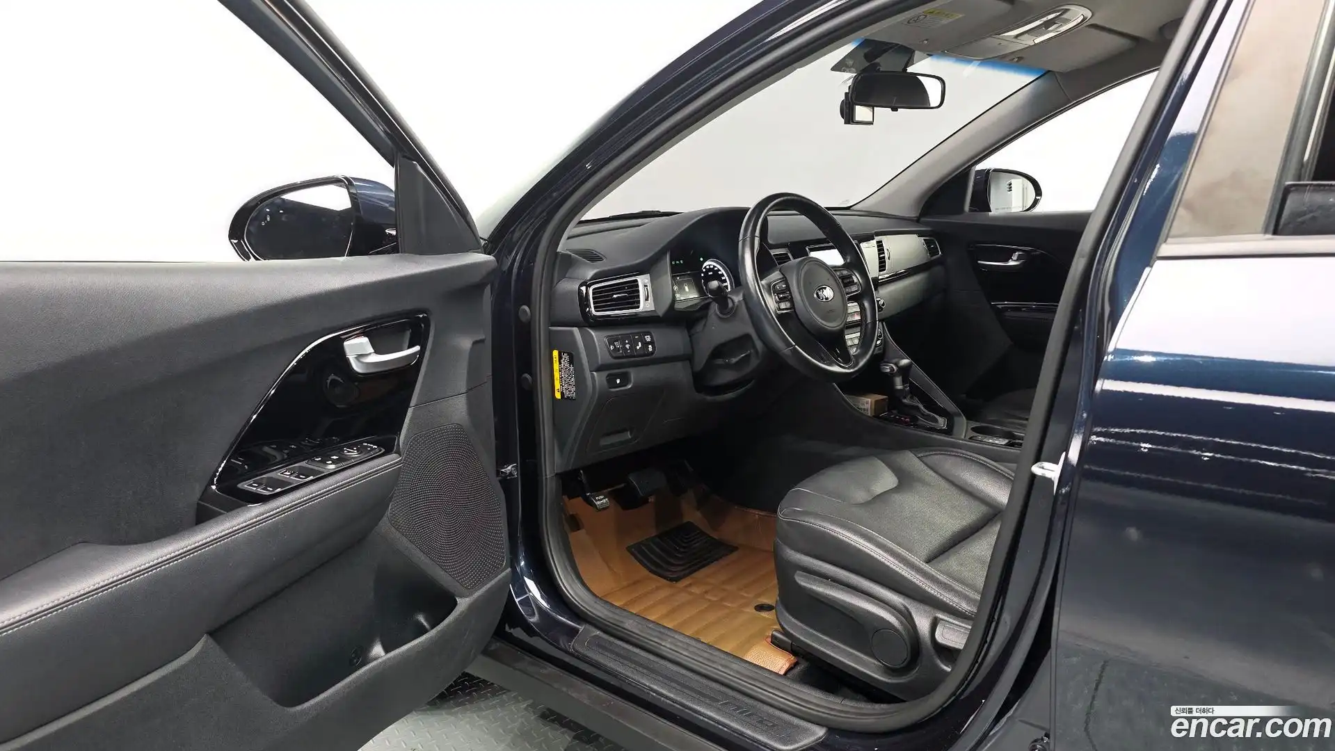 Niro Kia 2018.3-INNER-010