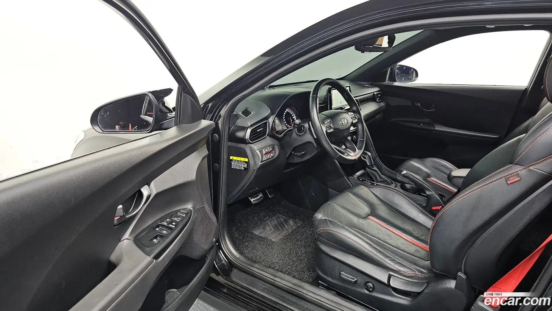 Veloster Hyundai 2018.5-INNER-010