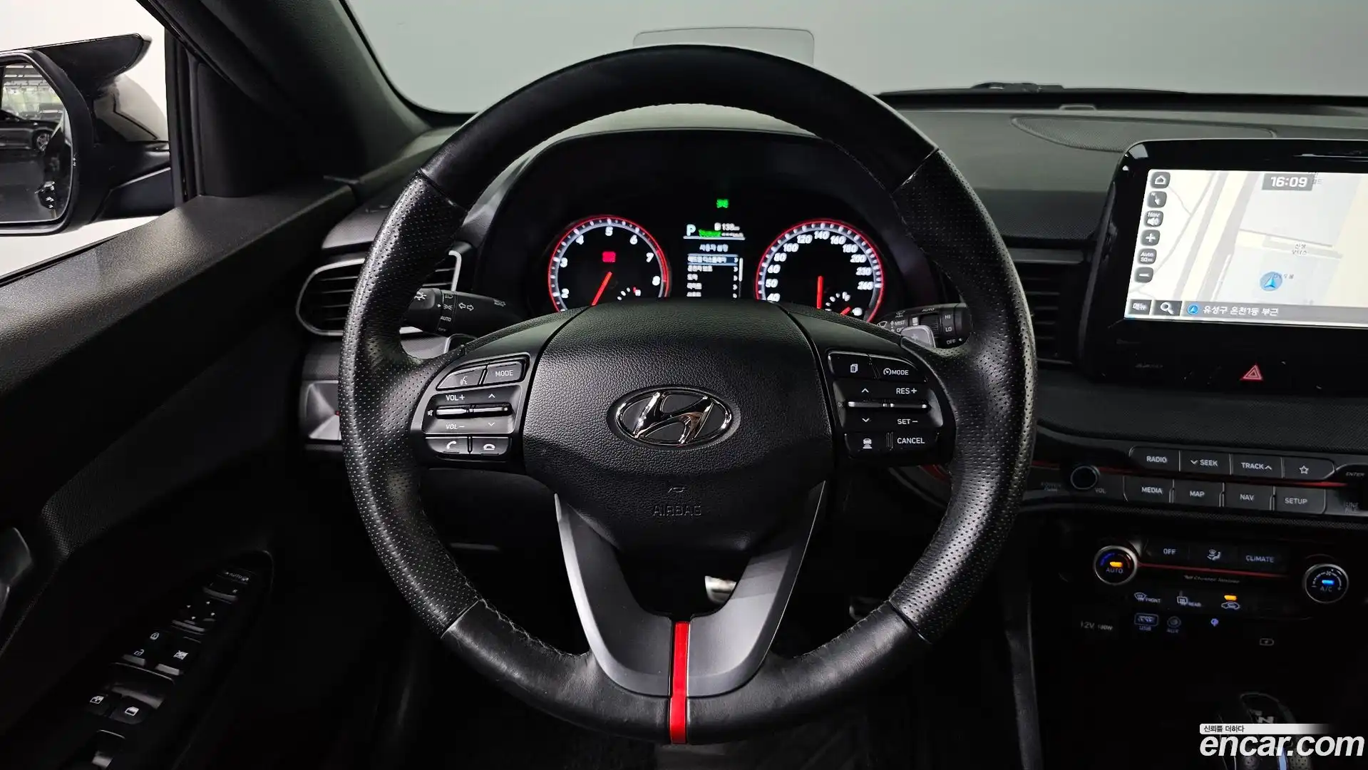 Veloster Hyundai 2018.5-OPTION-017