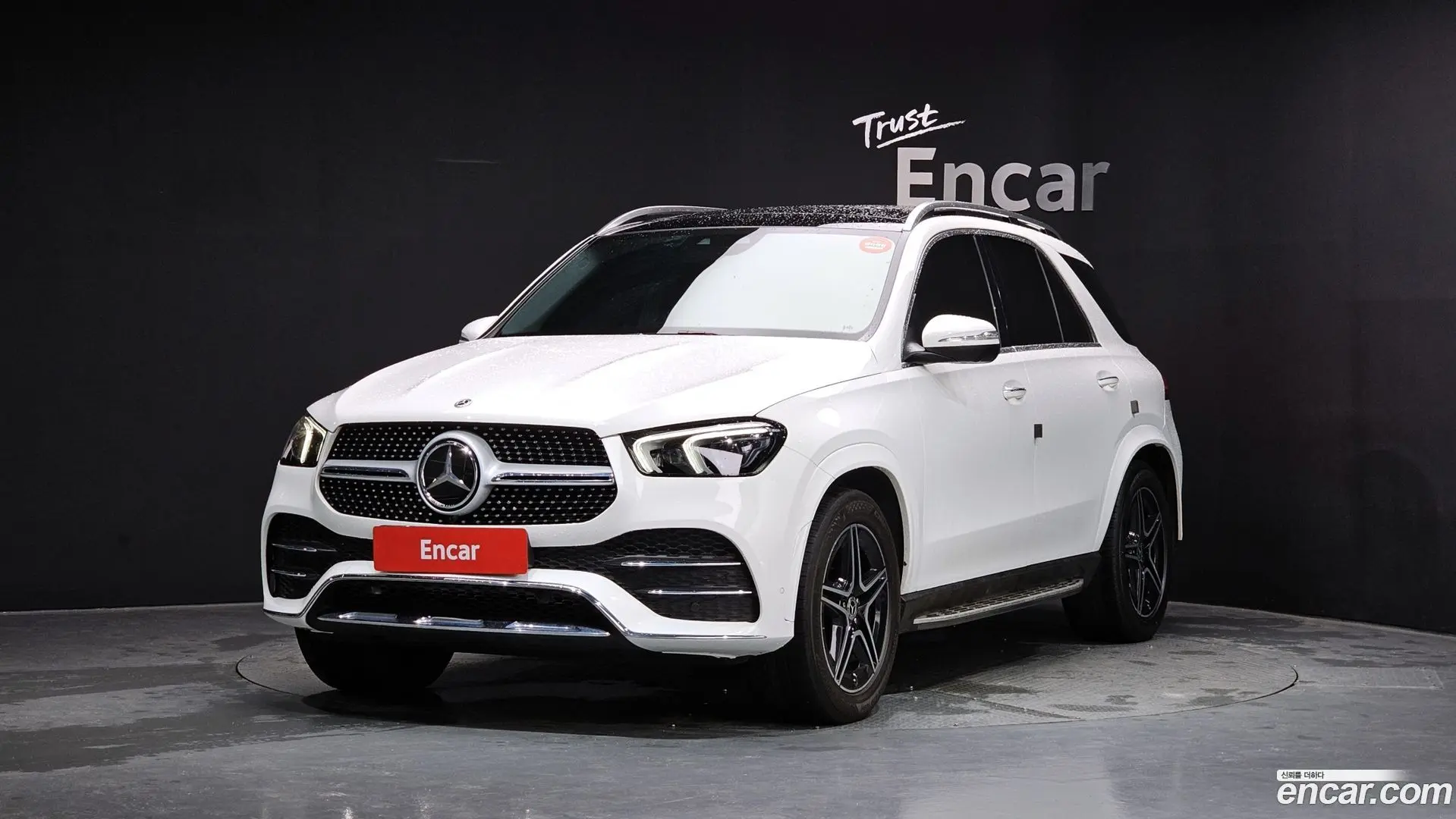 Main__Slider__Photo:GLE-Class Mercedes-Benz 2021.5-0