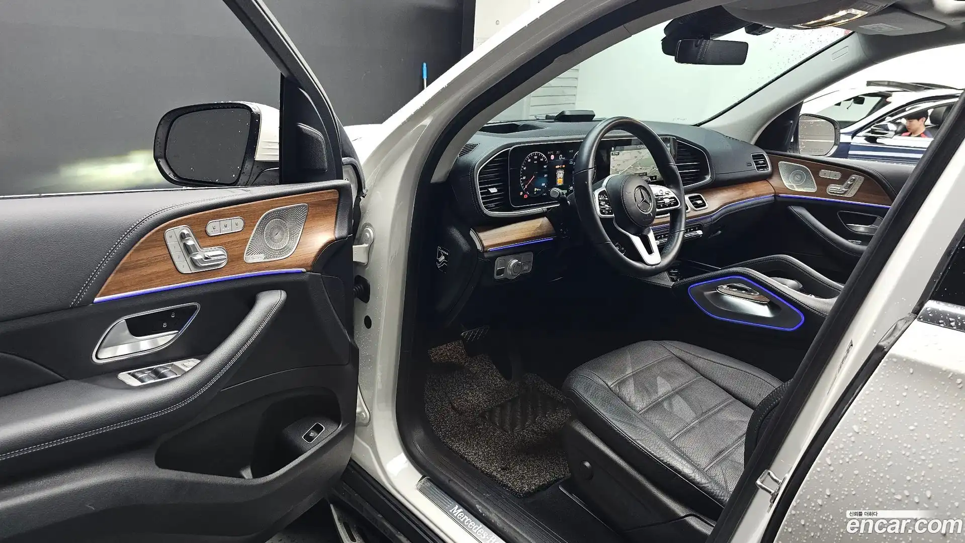 GLE-Class Mercedes-Benz 2021.5-INNER-010