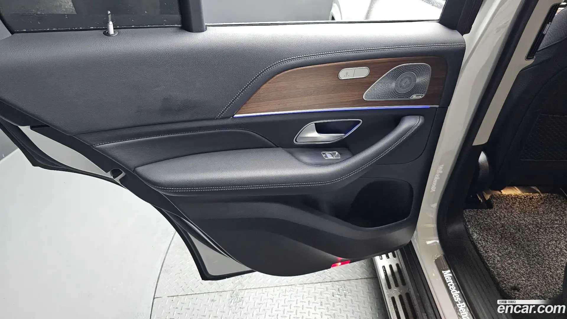 GLE-Class Mercedes-Benz 2021.5-INNER-035