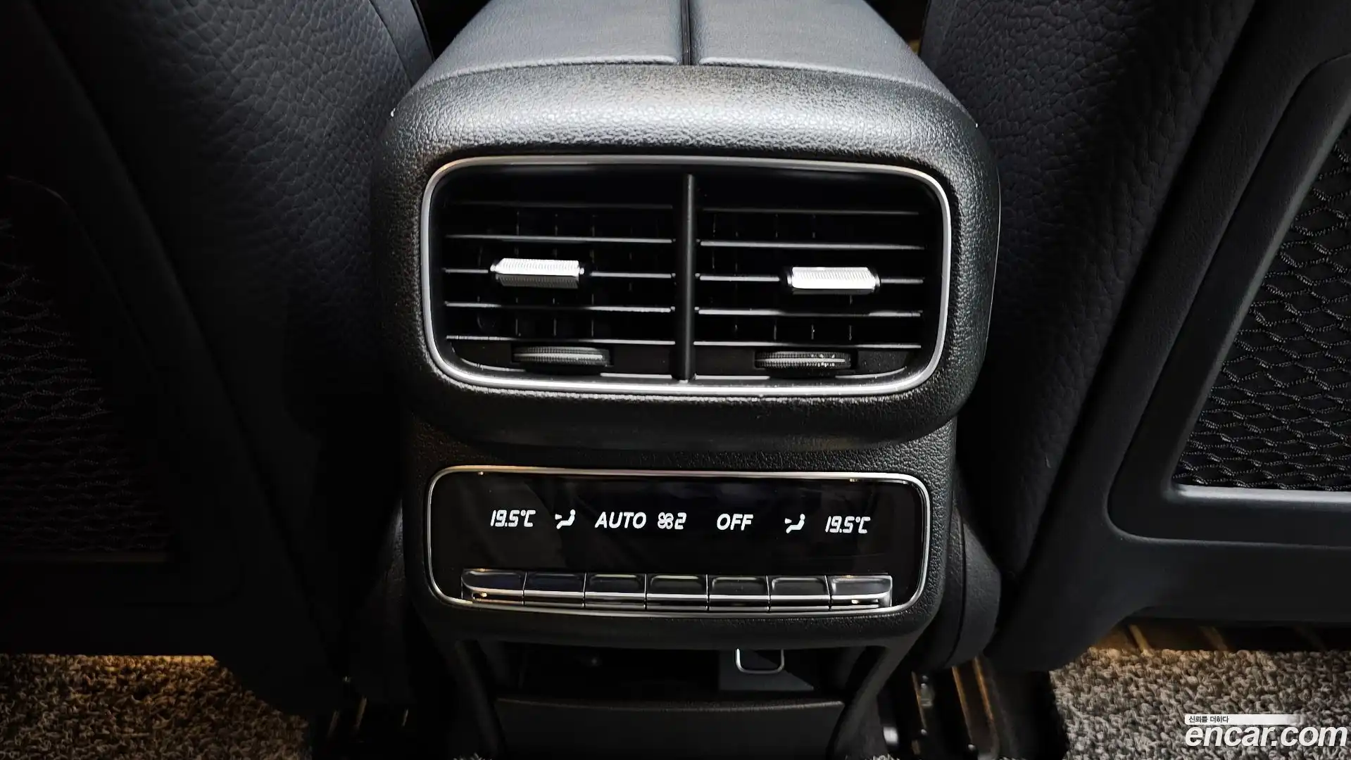 GLE-Class Mercedes-Benz 2021.5-OPTION-040