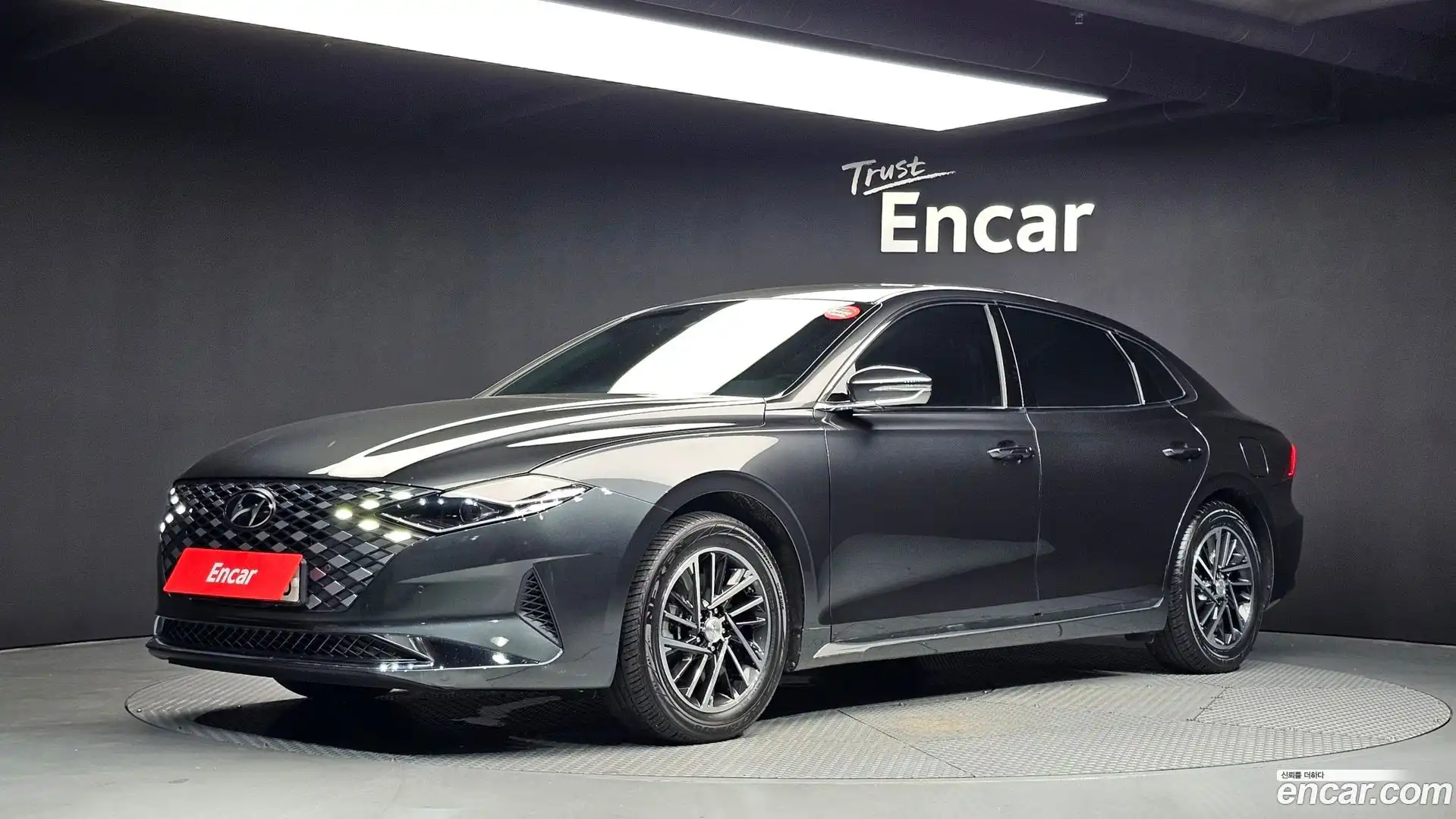 Grandeur Hyundai 2021.5-OUTER-001