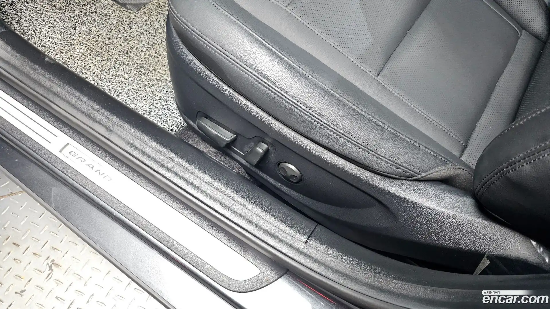 Grandeur Hyundai 2021.5-OPTION-024