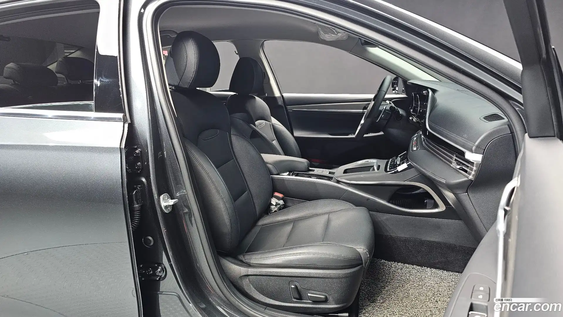 Grandeur Hyundai 2021.5-INNER-036