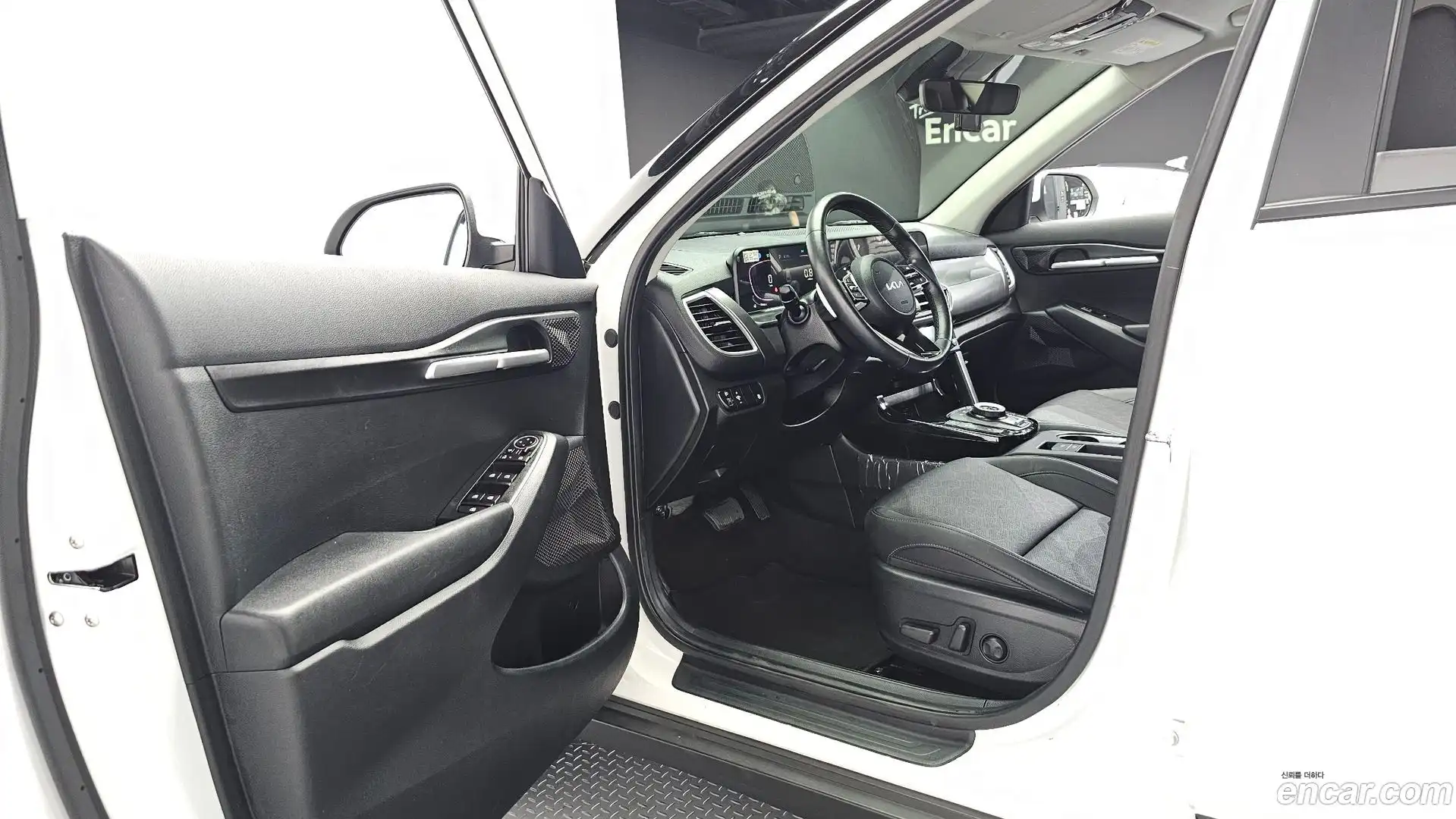 Seltos Kia 2023.5-INNER-010