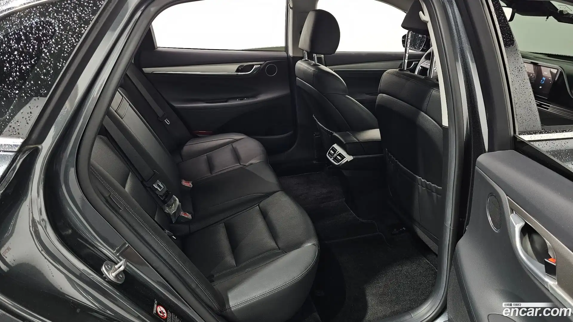 Grandeur Hyundai 2022.9-OPTION-015