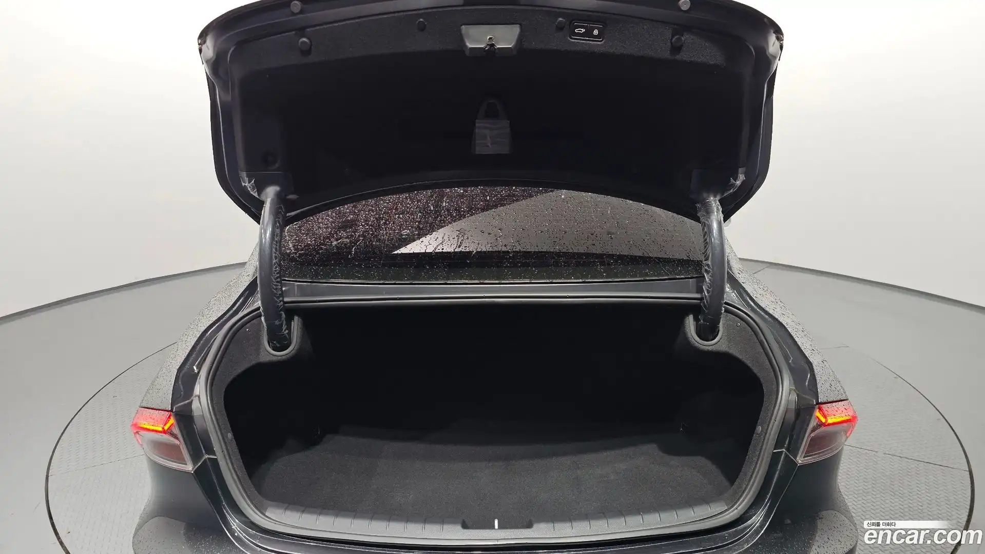 Grandeur Hyundai 2022.9-OPTION-024