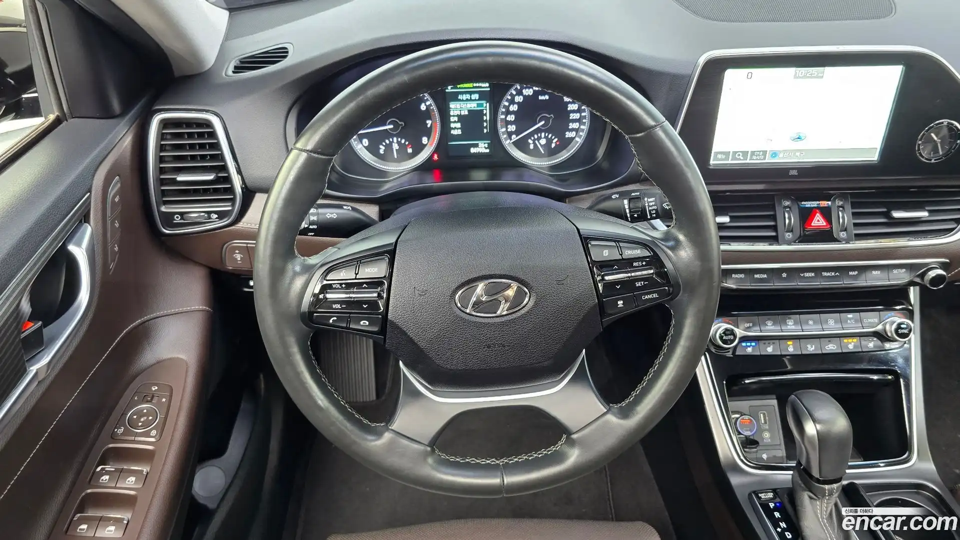 Grandeur Hyundai 2018.3-OPTION-017