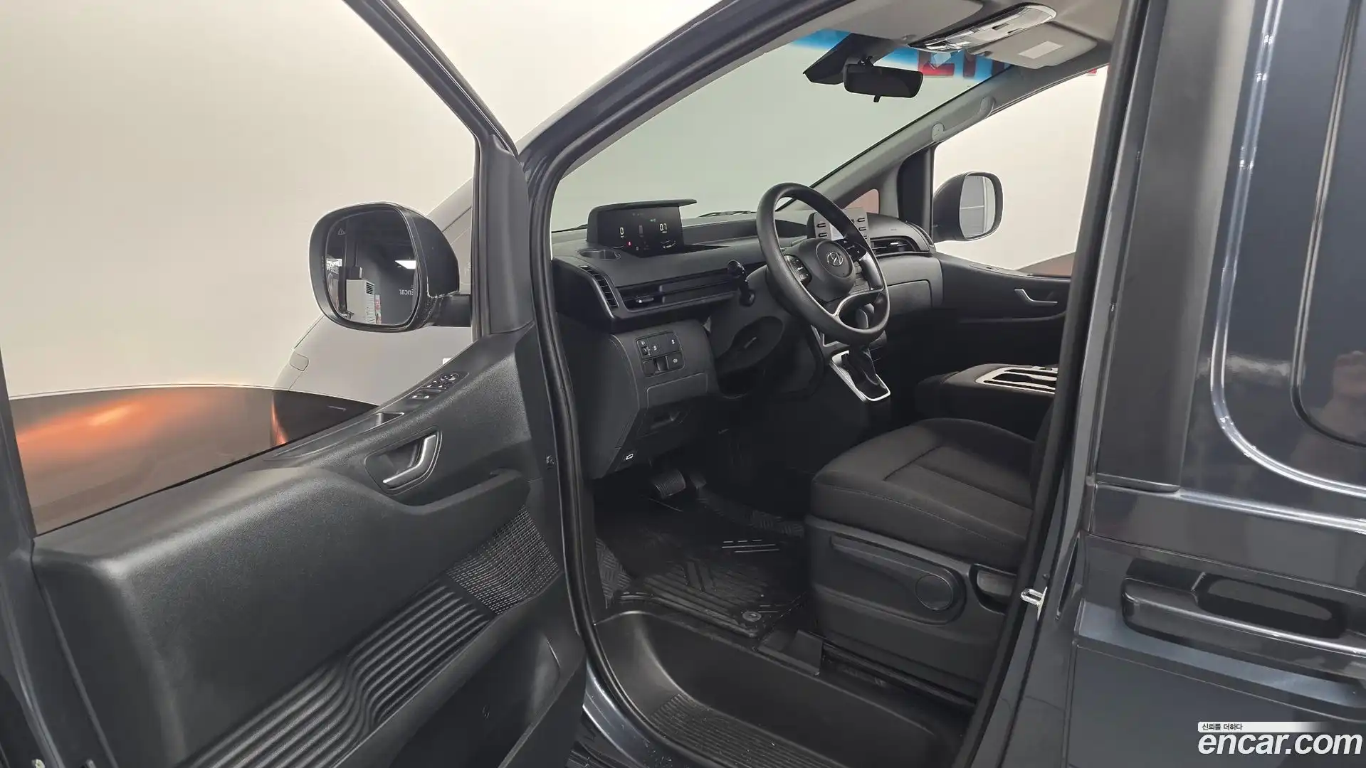 Staria Hyundai 2023.3-INNER-010