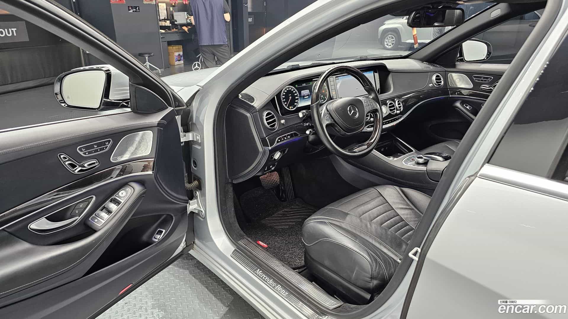 S-Class Mercedes-Benz 2017.0-INNER-010