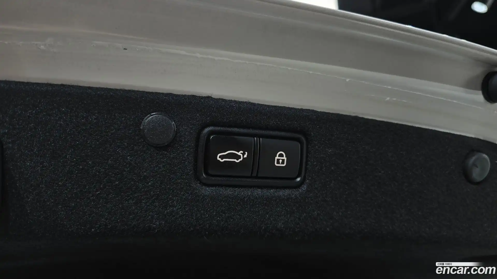 Grandeur Hyundai 2017.3-OPTION-047