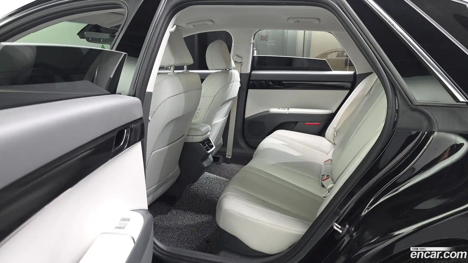Grandeur Hyundai 2023.3-INNER-036
