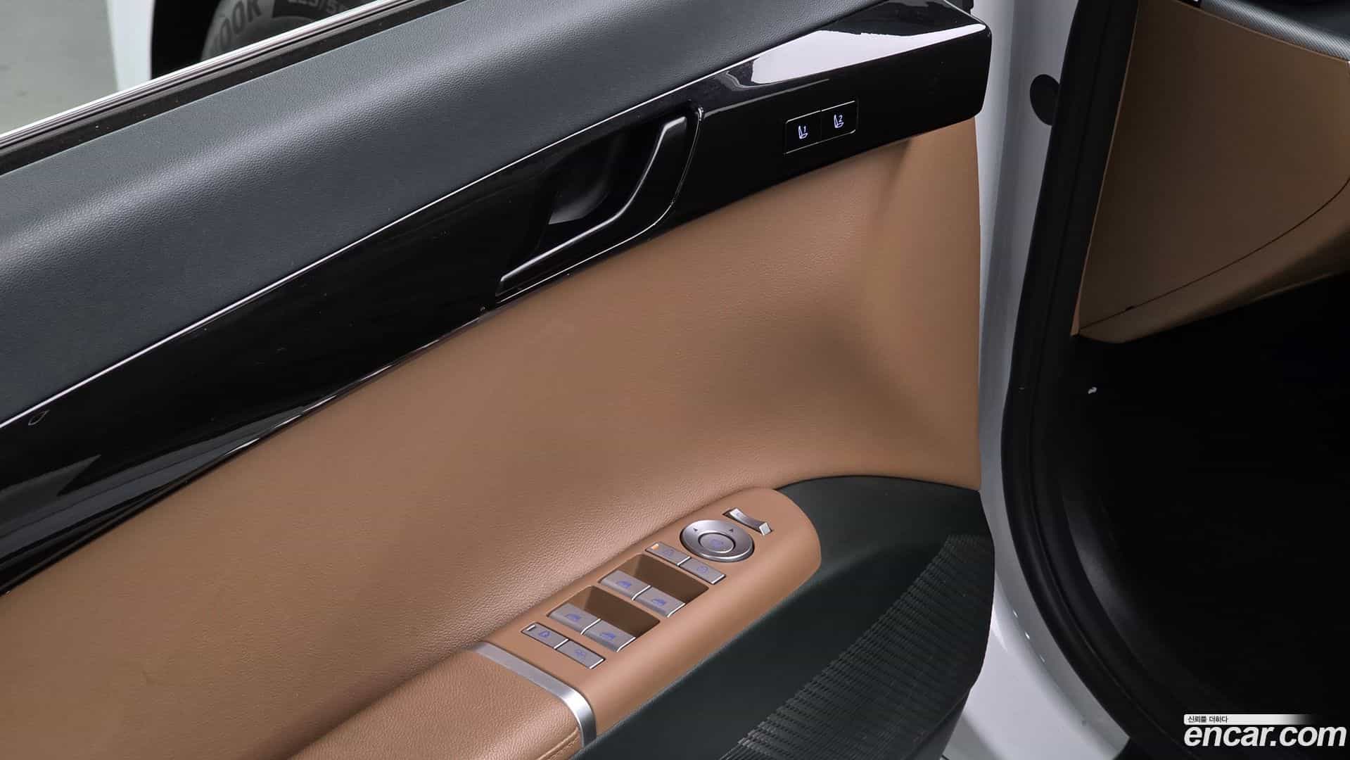 Grandeur Hyundai 2023.7-OPTION-020