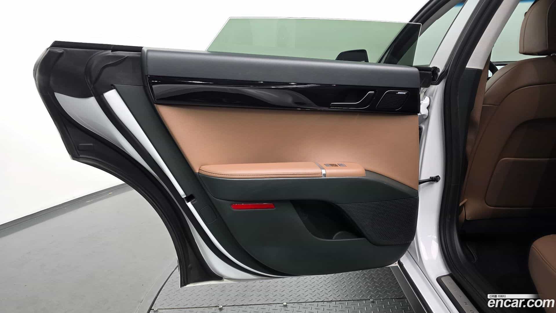 Grandeur Hyundai 2023.7-INNER-035