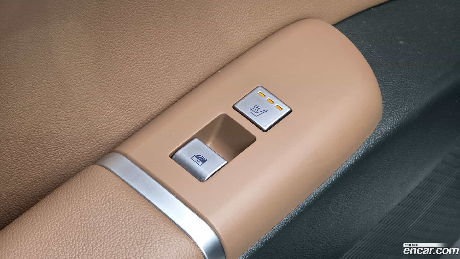 Grandeur Hyundai 2023.7-OPTION-045