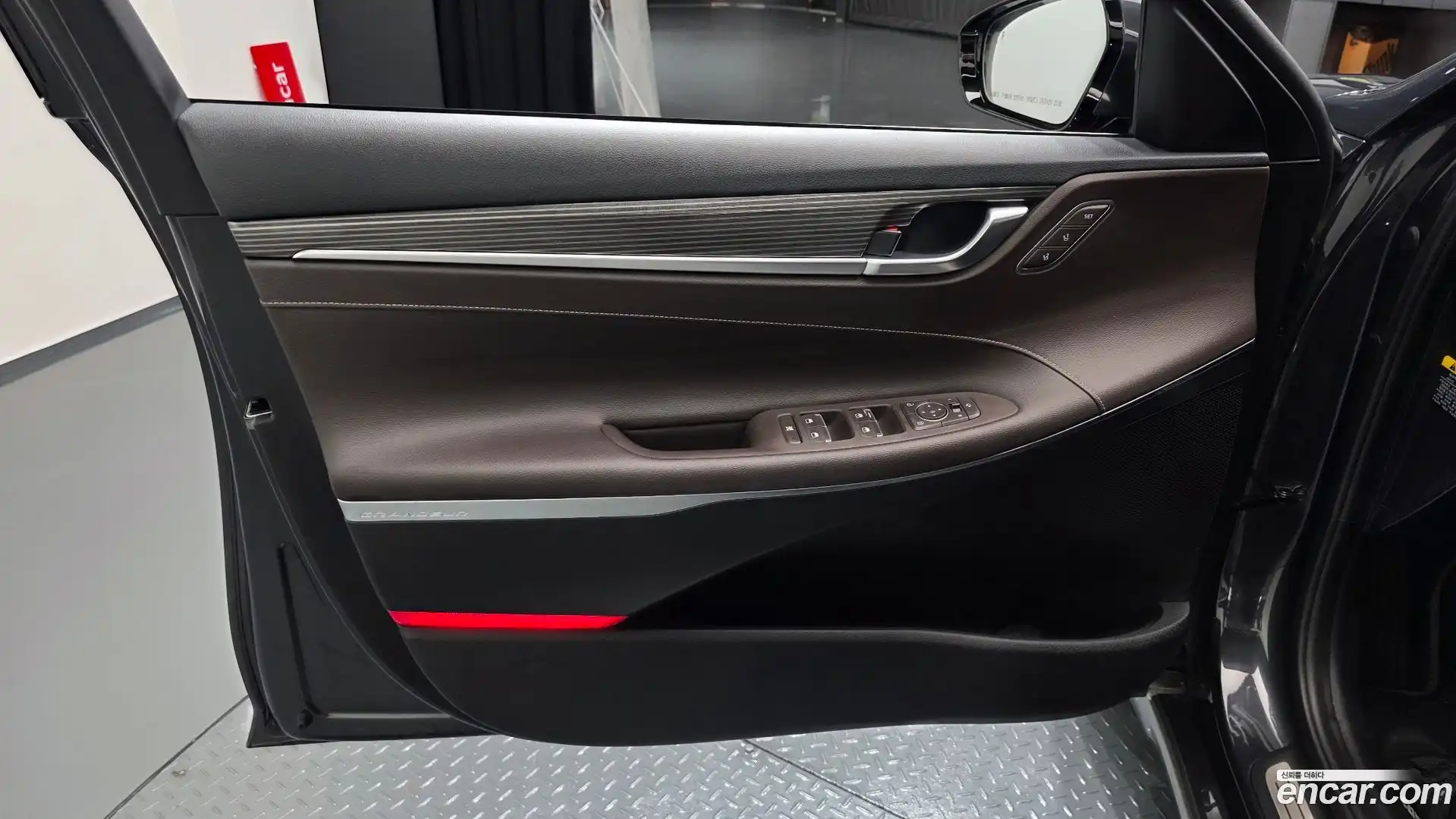 Grandeur Hyundai 2018.4-INNER-034
