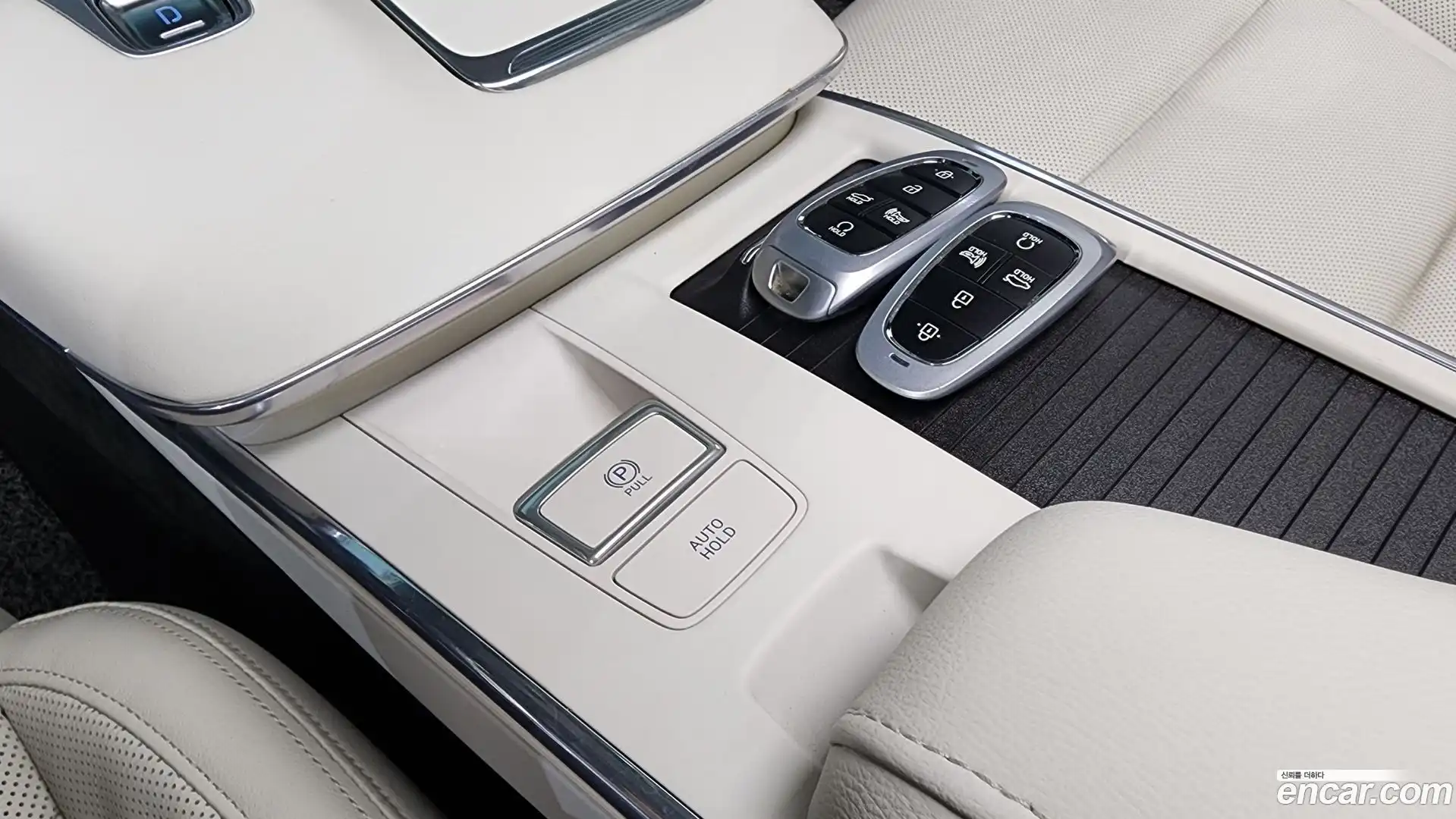Grandeur Hyundai 2022.5-OPTION-019