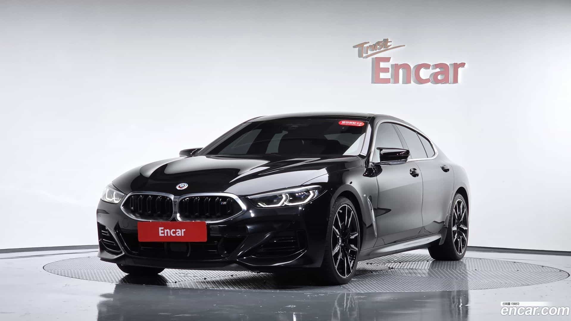 8-Series BMW 2022.10-THUMBNAIL-011