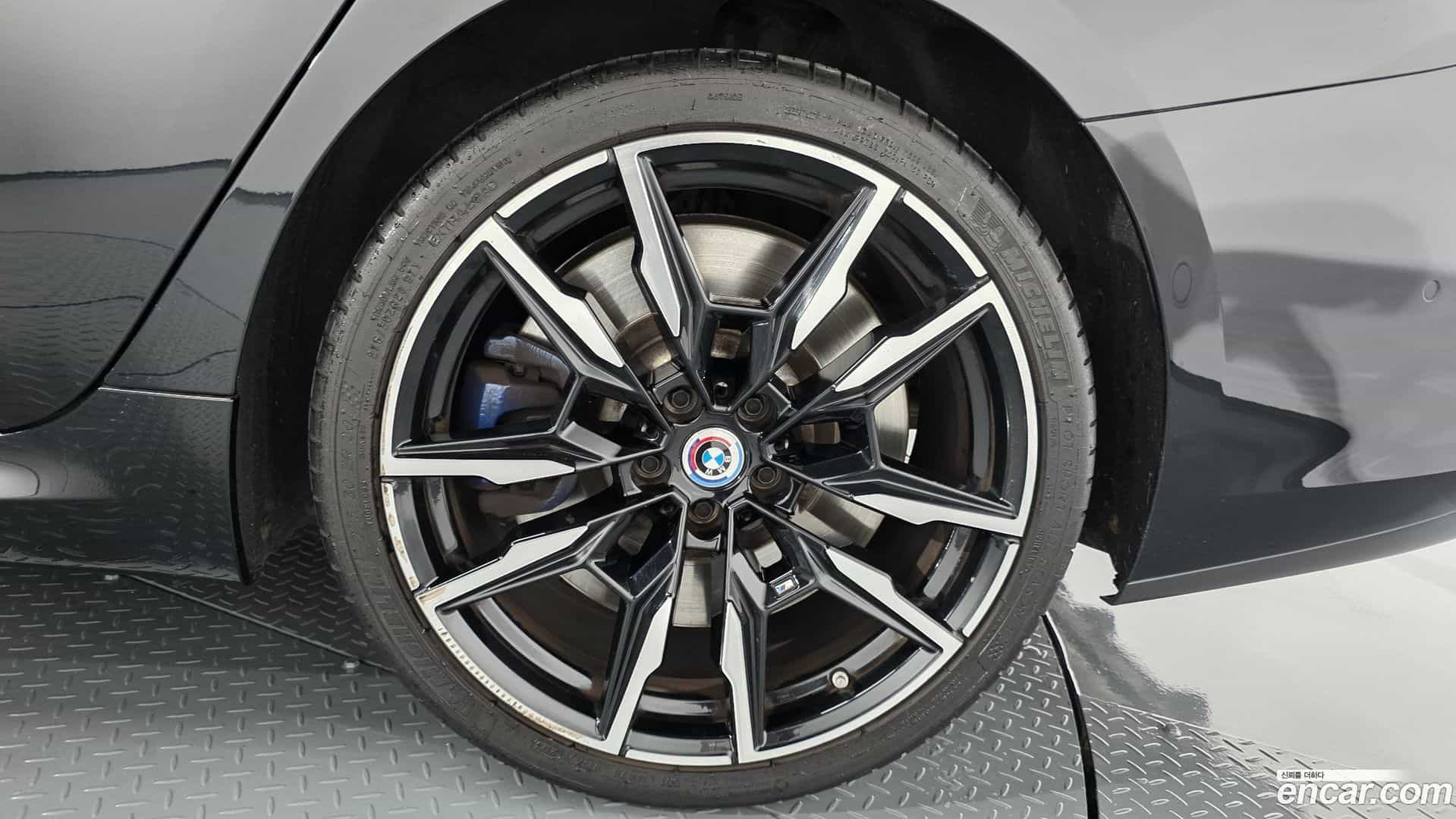 8-Series BMW 2022.10-OUTER-031