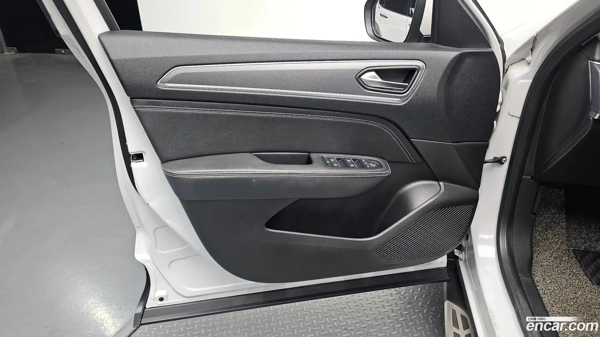 XM3 Renault Korea 2021.1-INNER-034
