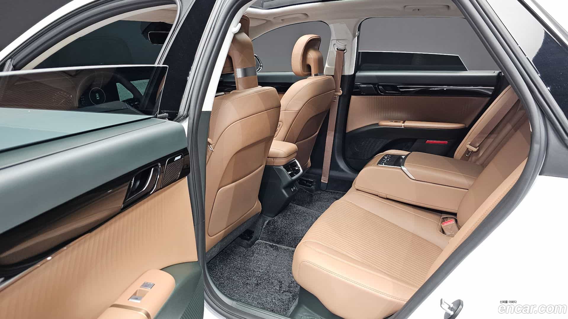 Grandeur Hyundai 2024.4-OPTION-015