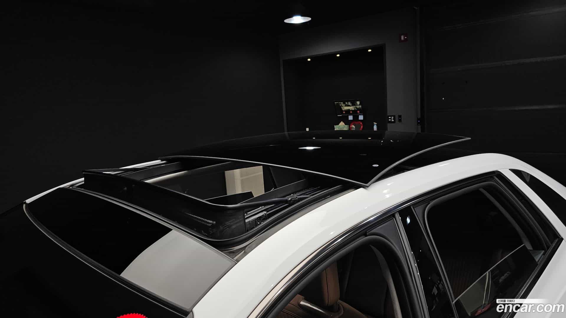Grandeur Hyundai 2024.4-OPTION-024