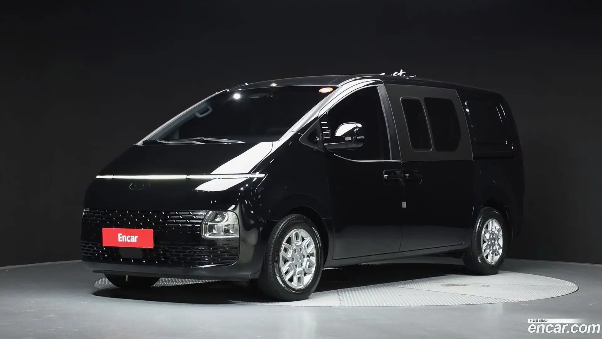 Staria Hyundai 2022.5-OUTER-001