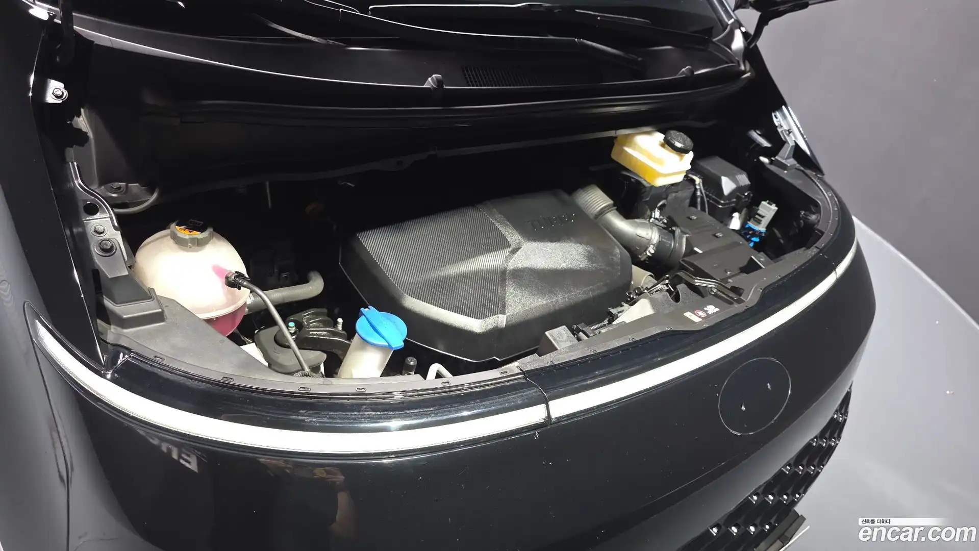 Staria Hyundai 2022.5-OUTER-006