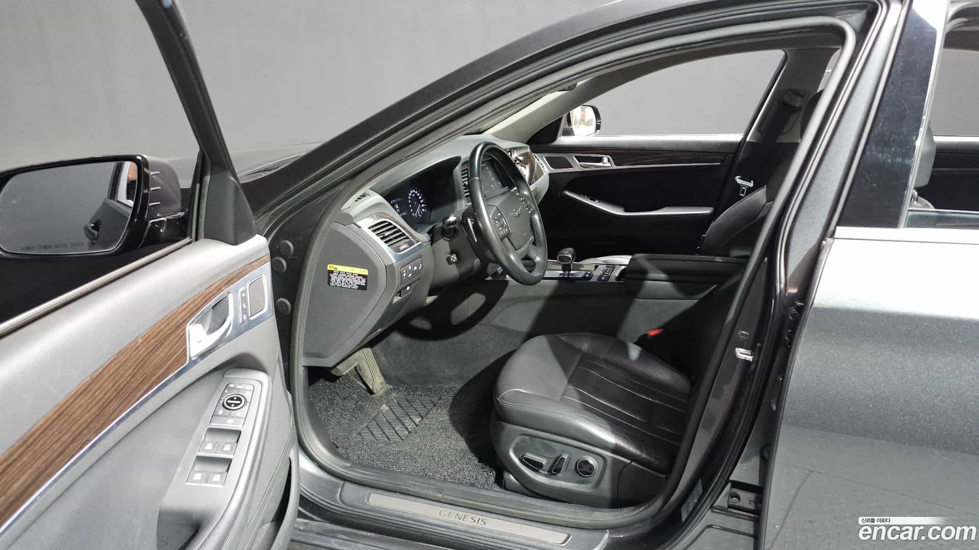 G80 Genesis 2018.8-INNER-010
