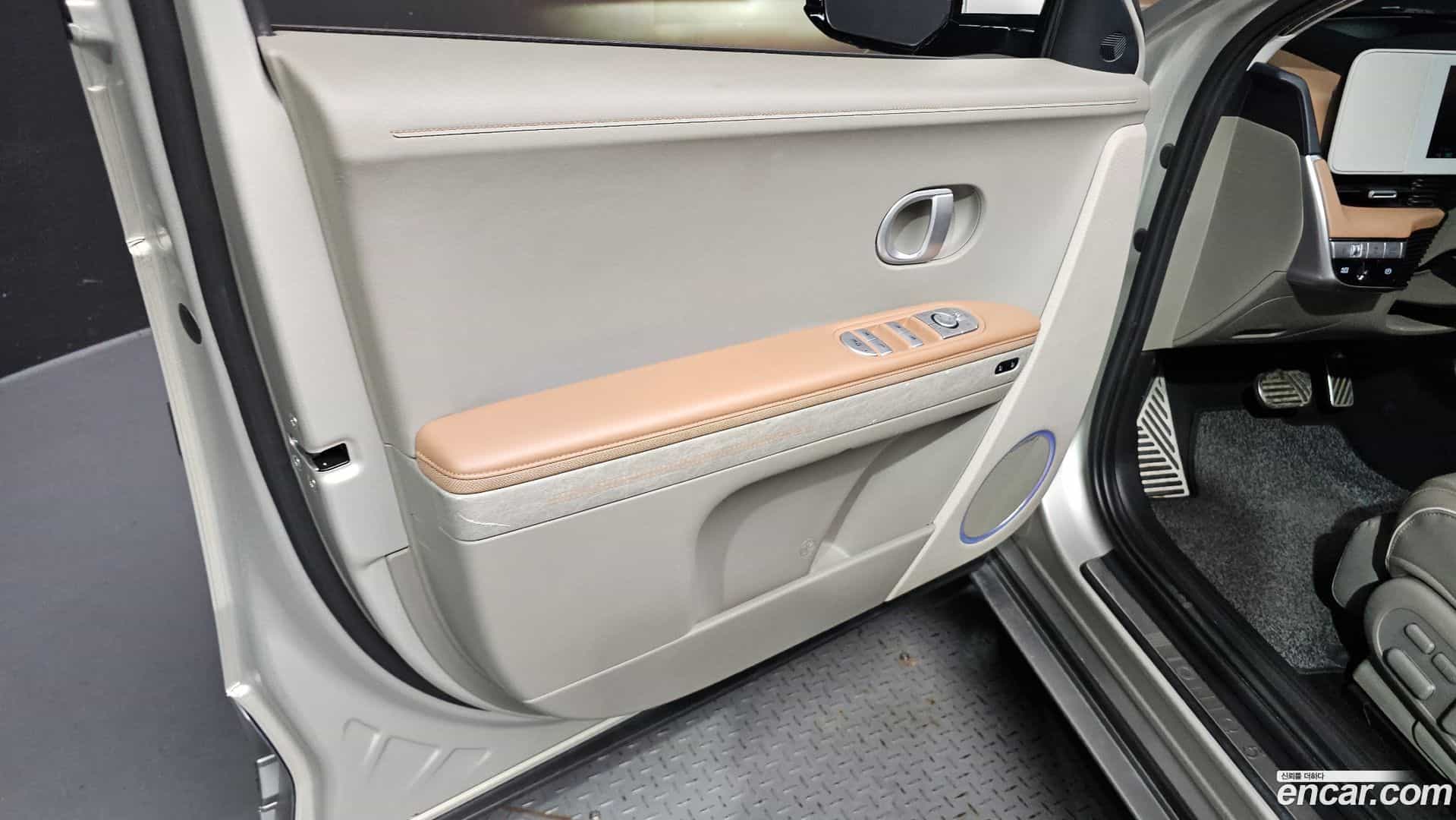 Ioniq5 Hyundai 2022.10-INNER-034