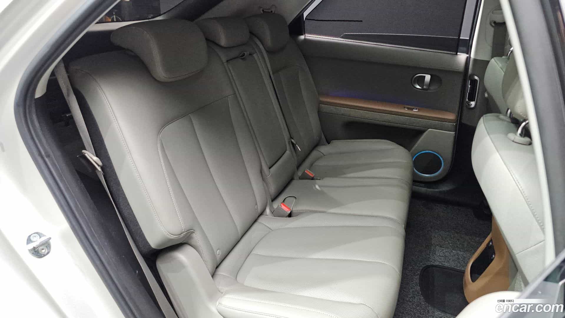 Ioniq5 Hyundai 2022.10-INNER-036
