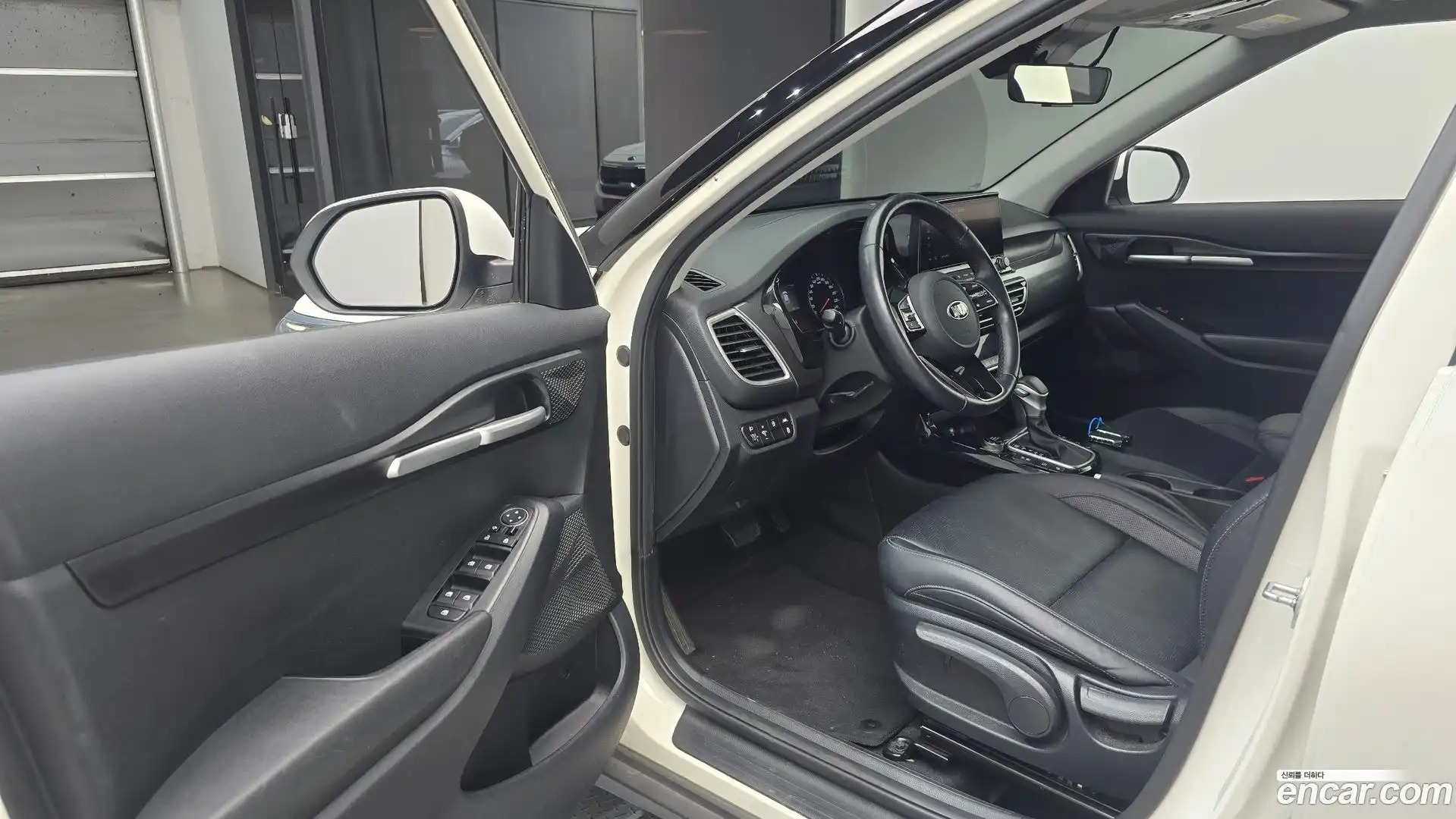 Seltos Kia 2021.6-INNER-010