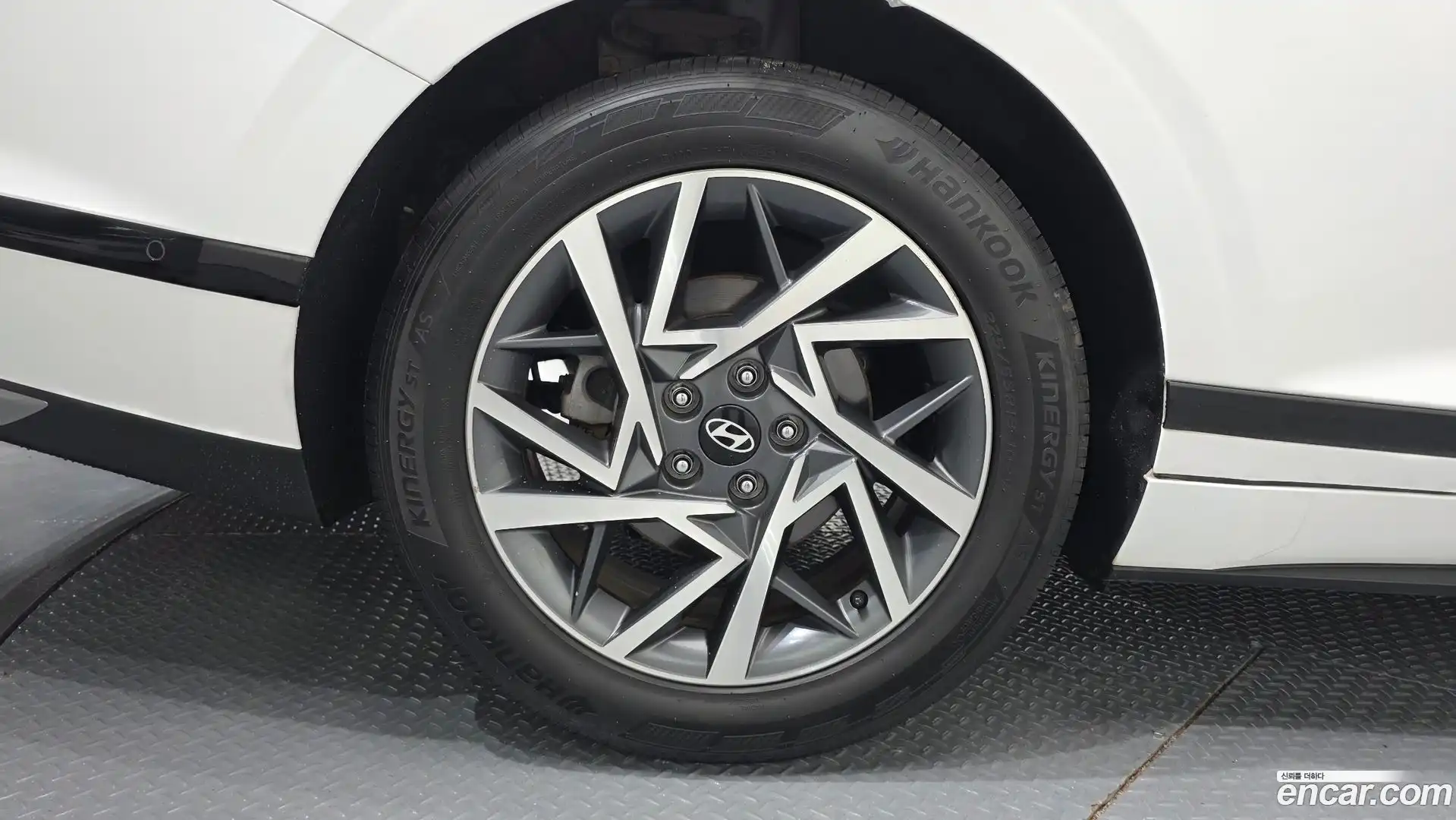 Grandeur Hyundai 2023.3-OUTER-005
