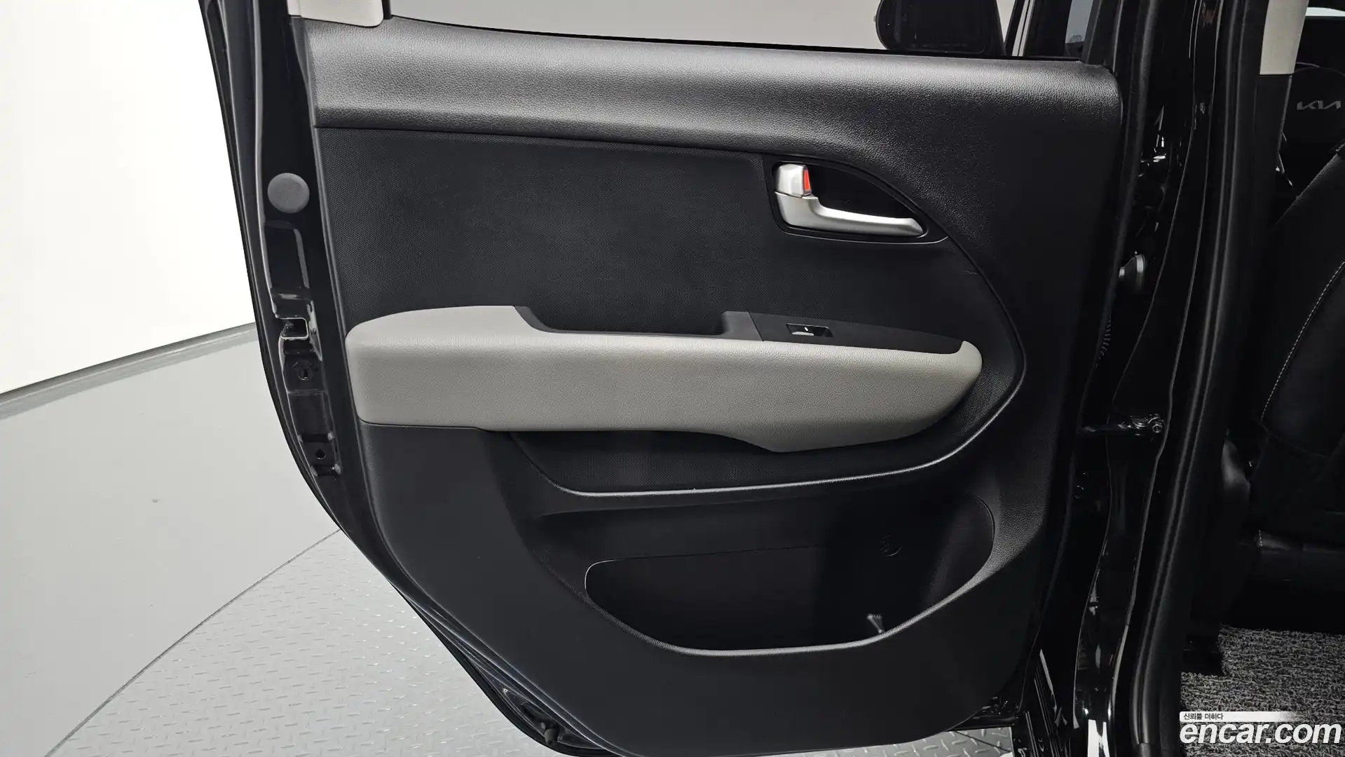 RAY Kia 2024.1-INNER-035