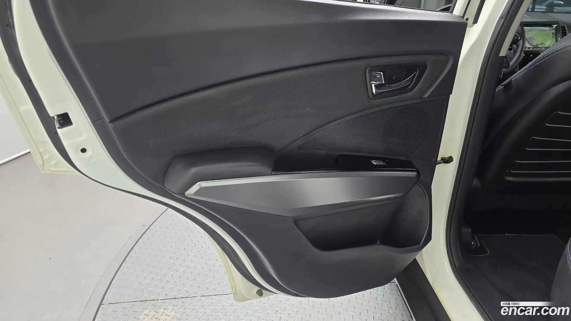 TIBOLI KG Mobility 2018.4-INNER-035