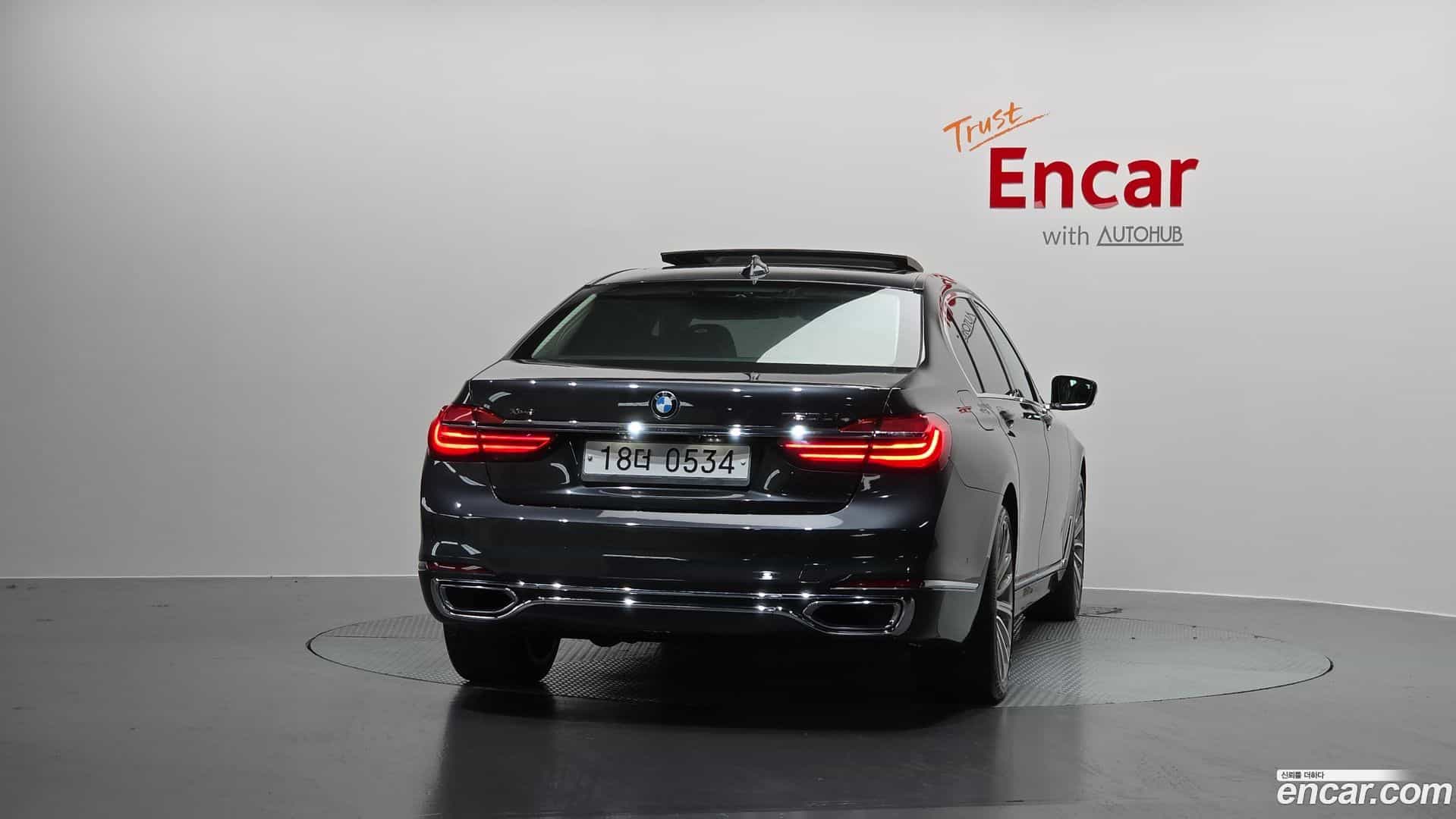 7-Series BMW 2016.6-OUTER-004