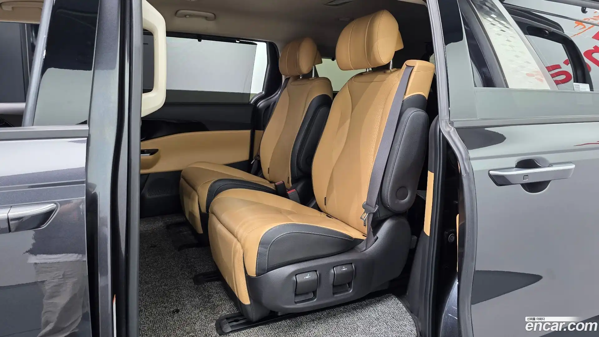 Canival Kia 2021.10-OPTION-016