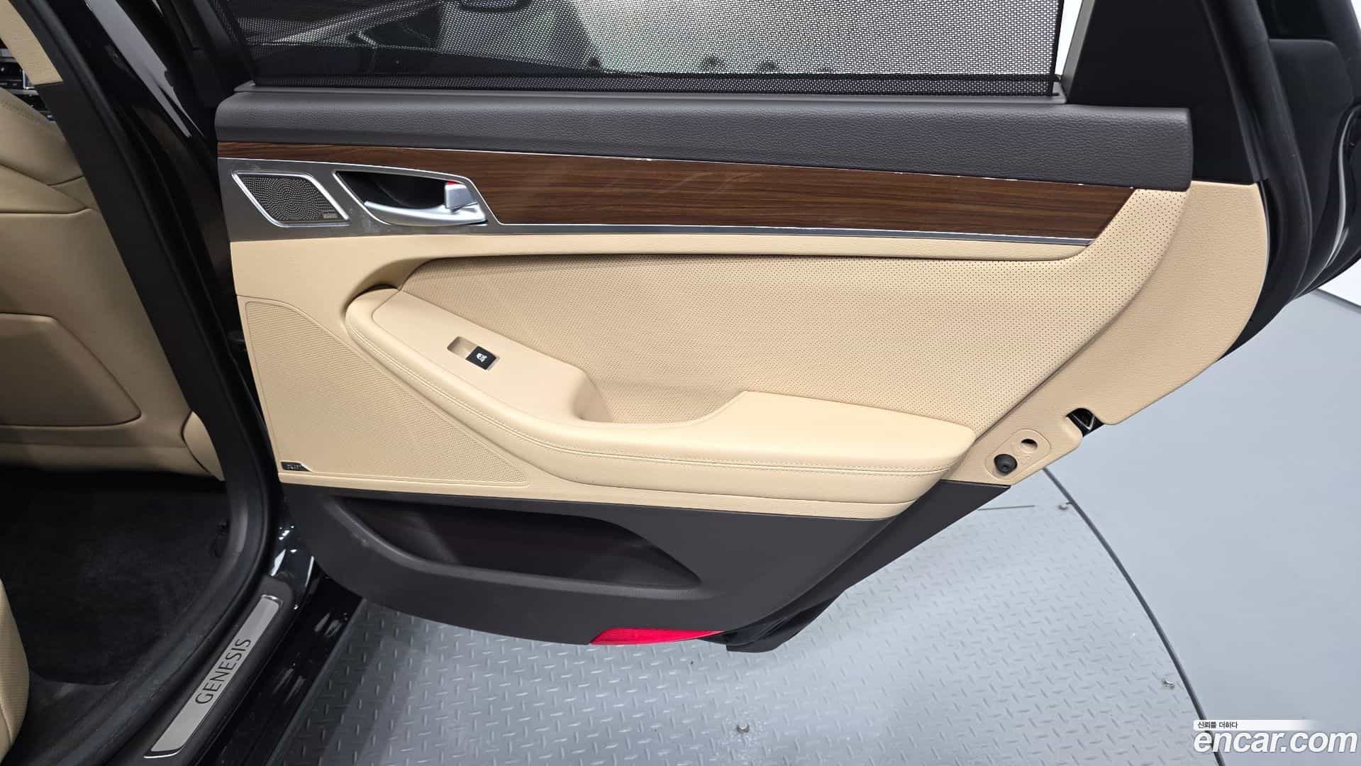G80 Genesis 2018.5-INNER-035