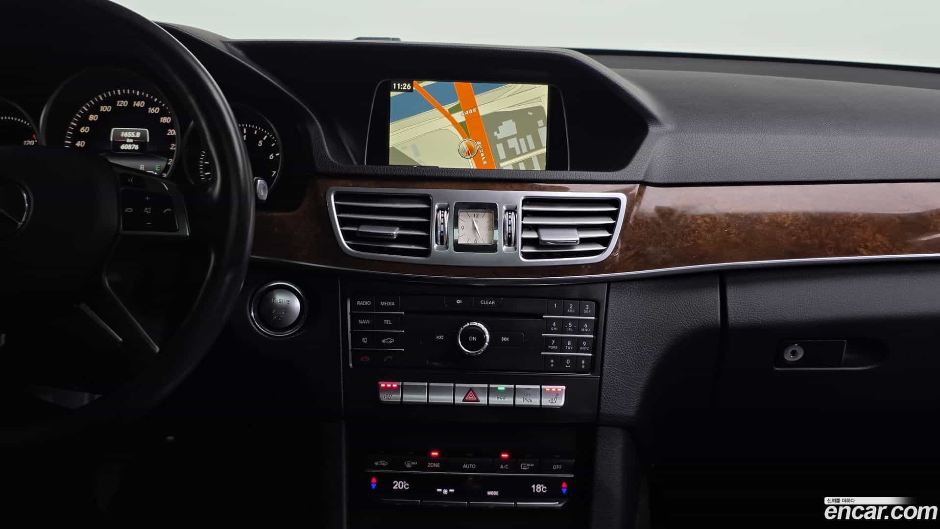 E-Class Mercedes-Benz 2016.0-OPTION-016