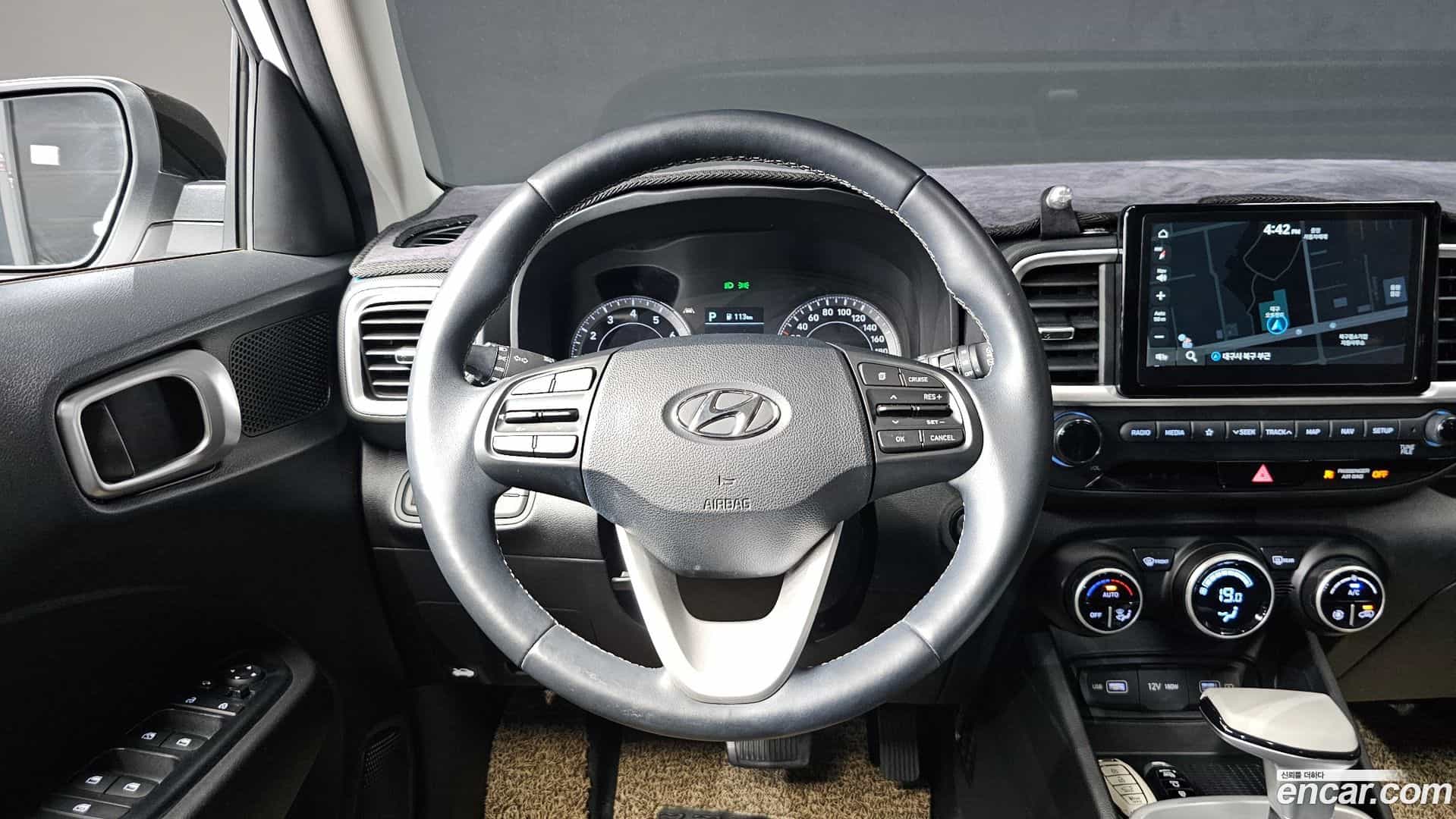 Venue Hyundai 2021.10-OPTION-016