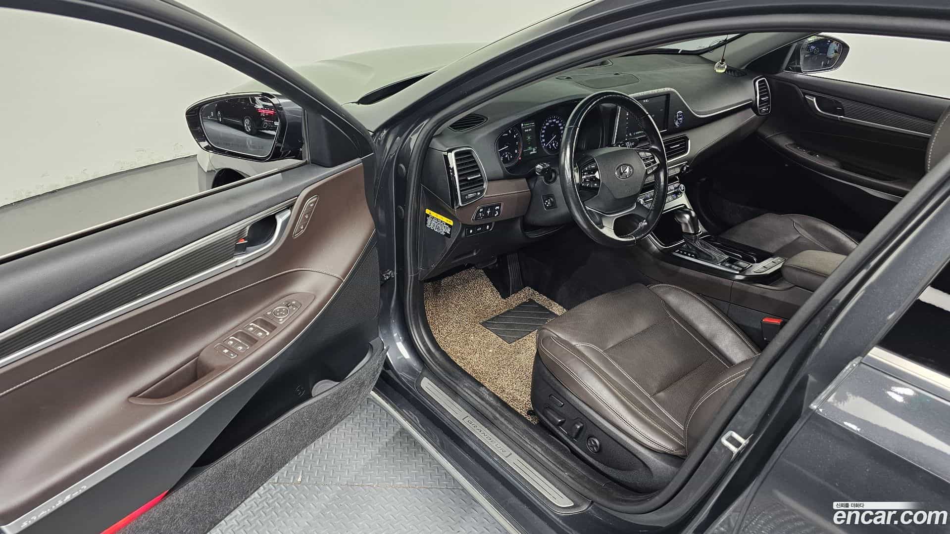 Grandeur Hyundai 2018.7-INNER-010